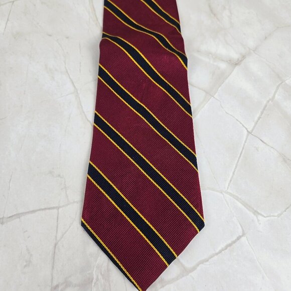 Brooks Brothers Makers 100% Silk Men's Tie Red Blue Gold Diagonal Stripes - Picture 2 of 5